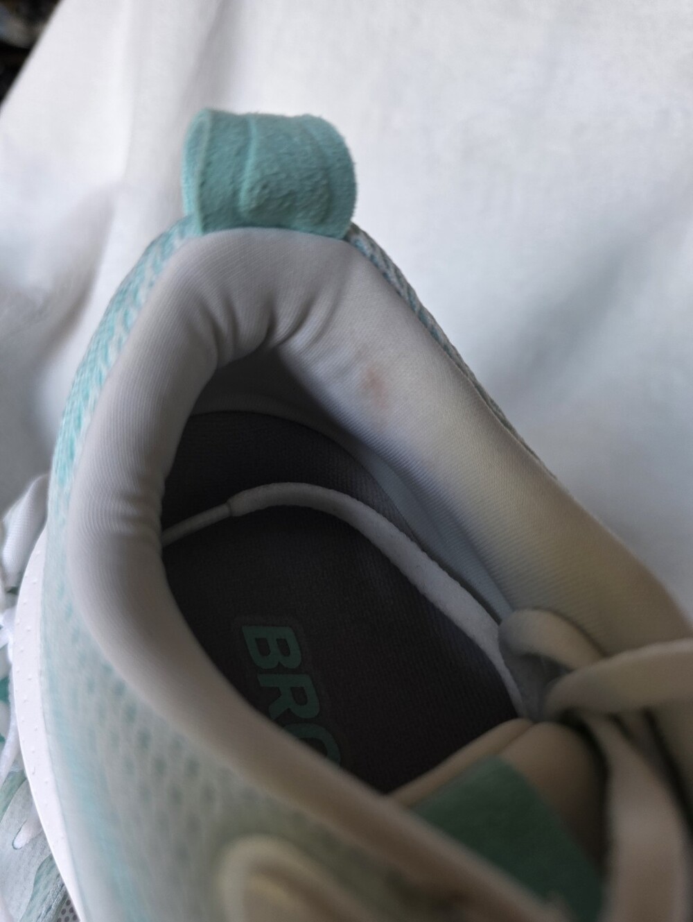 Brooks TRACE 4 Womens Running White/Limpet Color - Picture 7 of 7